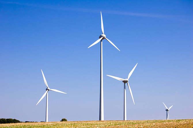 我国可再生能源装机10年增长约3倍